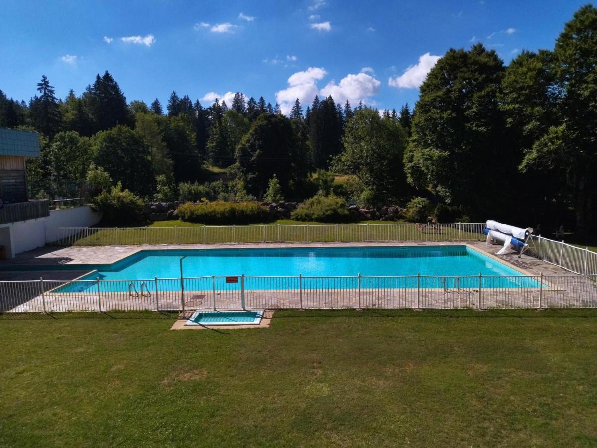 Studio Le Lacuzon Avec Piscine Et Tennis Exterieurs レ・ルス エクステリア 写真